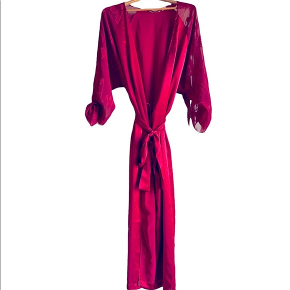 Victoria’s Secret | Vintage Gold Label Red Full Length Robe Kimono size M/L - Picture 1 of 10